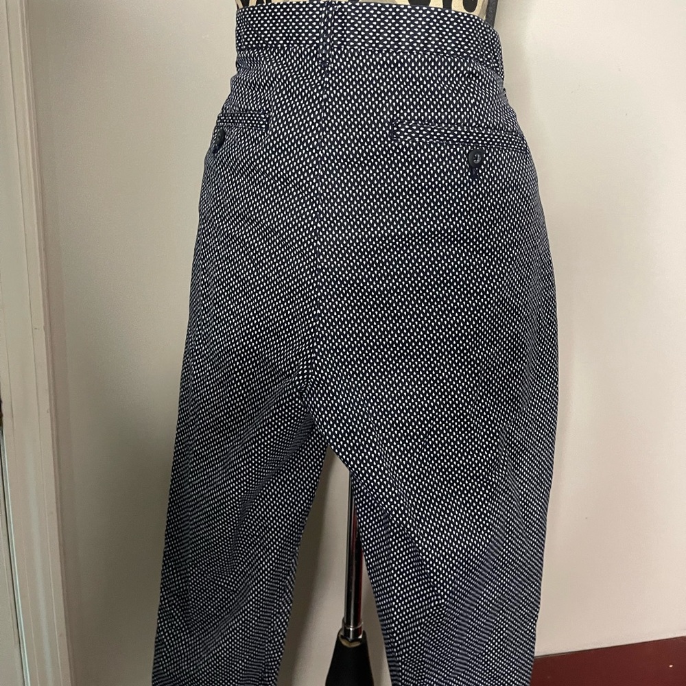 Khakis by Gap - Picture 8 of 10